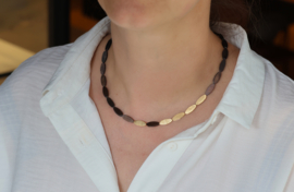 Deco Echo ovale kiezel ketting (bruin/goud kleur)