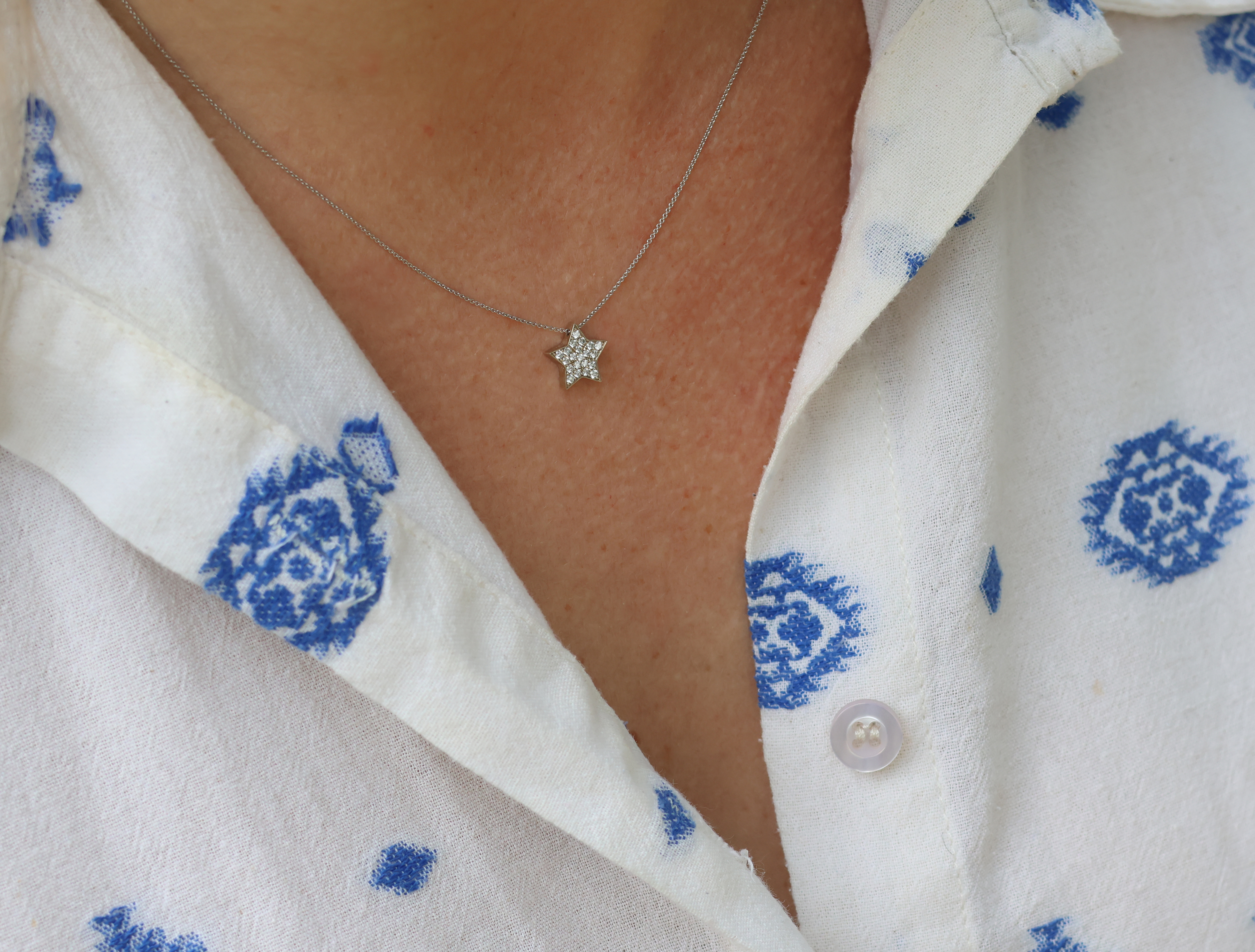 Ster hanger met diamanten ( evt. als as hanger )