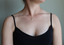 Geelgouden boomschors hart hanger