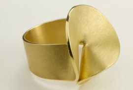 Cardillac ring yellow gold, Lotus