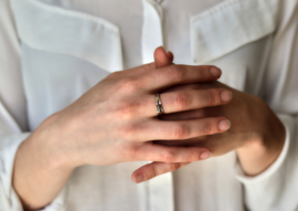 Witgouden wikkel ring