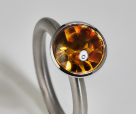 Swivel ring halve schaal geel/oranje (goldberyl)