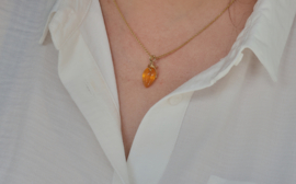 Medusa hanger met vuuropaal