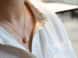 Zuidzee parel hanger