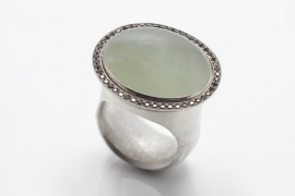 Cleopatra ring met chrysoberyl en zwarte diamanten