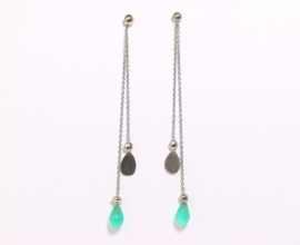 Smaragd oorbellen met witgoud