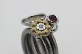 Swivel ring petit fours cherrie roségoud