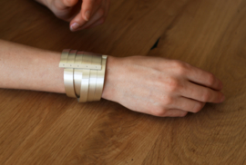 Zilveren klap armband  (wit)