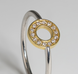 PUR ring platina met gouden rondje