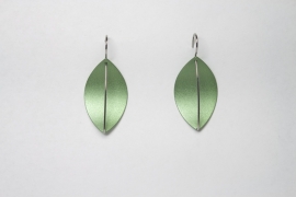 Apero Segel earrings  (apple green )