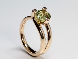 Roségouden solitaire ring with chrysoberyl