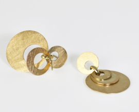 Golden earrings "out the middle"