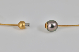 Eva Strepp staal verguld met Tahiti parel