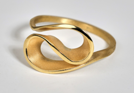 Tezer gouden ring met dubbele slinger