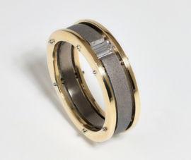 Titanium ring with baguette diamond