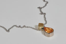 Mandarijn granaat hanger met ruwe diamant