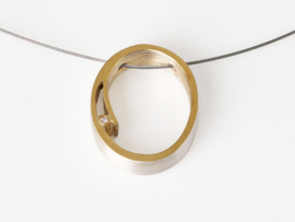 Manu schmuck hanger ovale vorm met kleine diamant