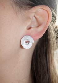 Maier en Beck spiral earring white gold