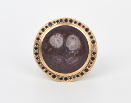 Cleopatra ring met robijn en zwarte diamanten
