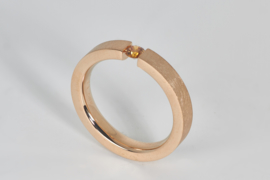 Minimal Art ring rosé goud met cognac kleur diamant