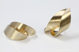 Cardillac golden earrings