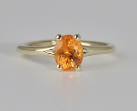 Geelgouden ring met mandarijn granaat