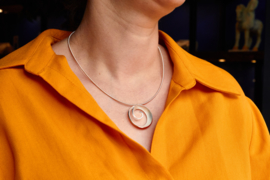 Zilveren hanger van Tezer ( groot )