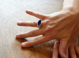 GS zilveren ring met blauwe spinel