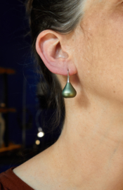 Madonna earrings (apple green)