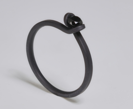Oliver Schmidt zwart stalen solitaire ring
