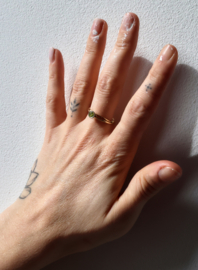 Medusa Ring mit grünne Diamand