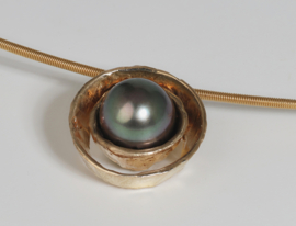 Dripping art hanger met parel
