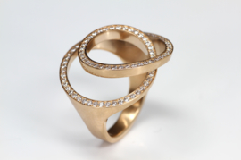 Angela Hubel ring met diamanten Pirouette