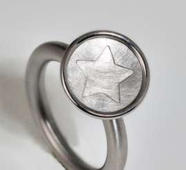 Swivel Ring picto mit Silberen stern
