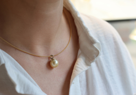 Zuidzee parel hanger