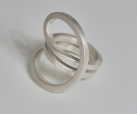 Tezer zilveren grote lus ring