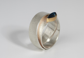 Manu Schmuck Ring mit blauwe Topaz