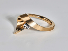 Cardillac ring met sun flower diamant, twister