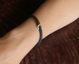 Manu schmuck armband met zwart rubber