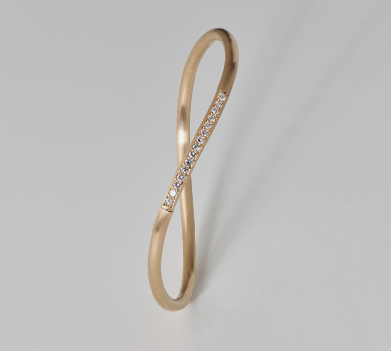 Voor u voorstel Australië Geelgouden spang armband met diamanten | Subtiele armbanden | Goldline