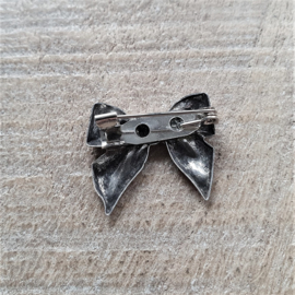 Broche Strikje  [R255]