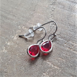 Little Red Facetted Crystal Drops  [8456]