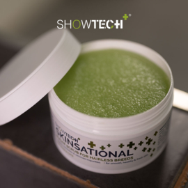 - Show Tech + Skinsational Scrub -