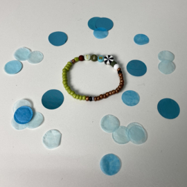 Armbandje met naam zwart/wit candy - groen bruin | FeelGood Armcandy