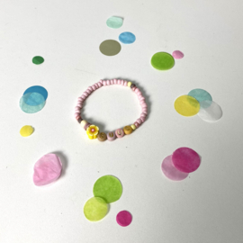 Armbandje met naam en bloemetje- Geel/Roze | FeelGood Armcandy