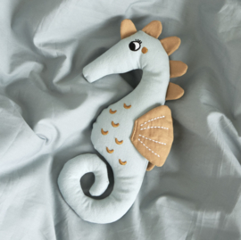 Roommate Rag Doll Sea Horse | Roommate Knuffel Zeepaard