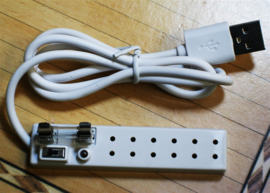 WH-EL339 Aansluitstrip voor LED verlichting met USB aansluiting
