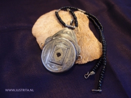 T 49 Toeareg zilveren amulet / Tuareg silver amulet