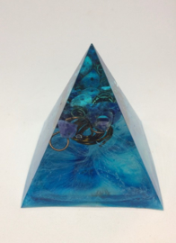 Pyramide Blauw met Sodaliet