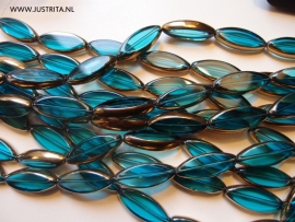 Glaskraal turquoise koperplate 30 bij 12 mm / per streng